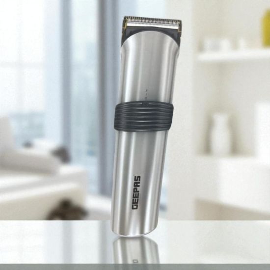 صورة ماكينة قص الشعر الاحترافية